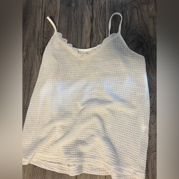 Tops - 🌱🦢4 FOR $15!🦢🌱 White Lace Trim Cami Top